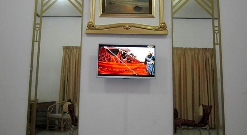 Qurum Beach Hotel