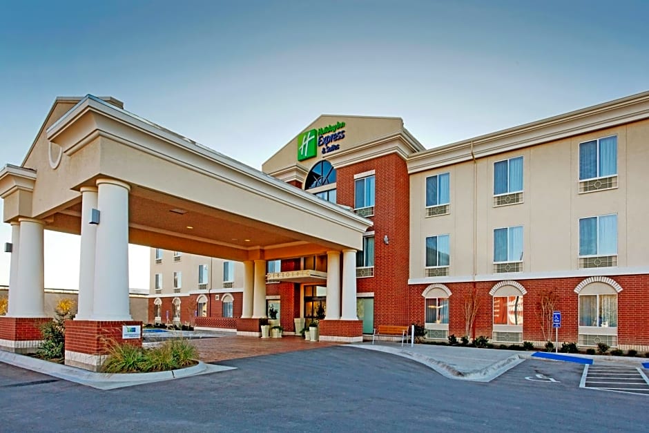 Holiday Inn Express & Suites Ozona