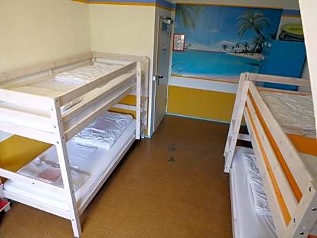 Bed in 4-Bed Mixed Dormitory Room