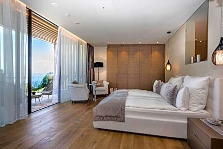 Standard Villa