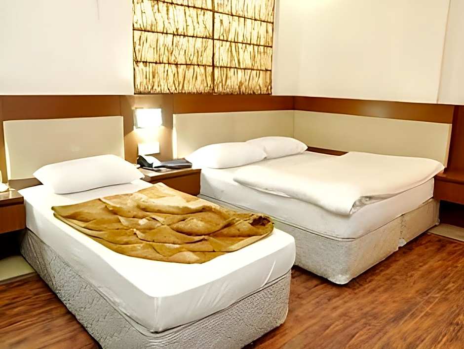 Hotel Om International – Delhi, NY
