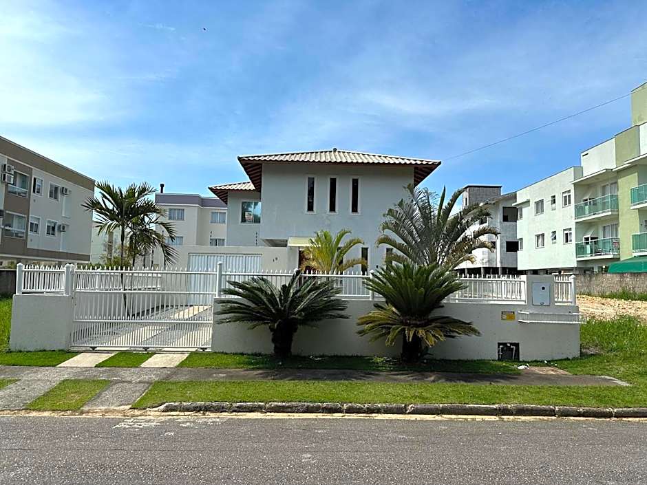 minhacasapraiapalmas istag 4 suítes 30 hosp a combinar