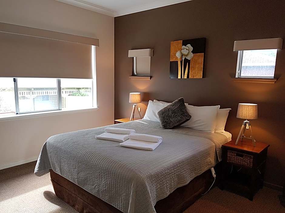 Adamsons Riverside Accommodation