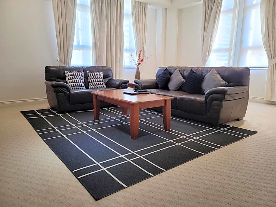 Macarthur Chambers Apartments