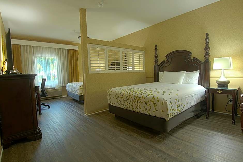 Azure Hotel & Suites Ontario, A Trademark Collection Hotel