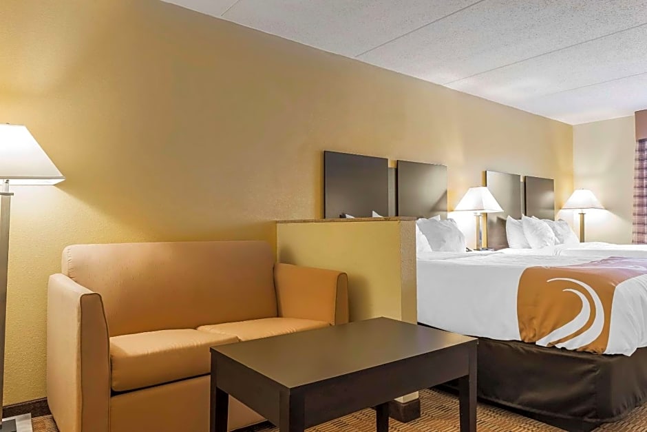 Quality Inn & Suites Pittsburgh