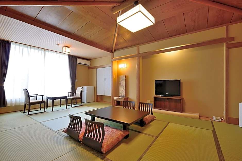 Photo 1 of 4 of Superior Japanese Style, Mountain View, East Wing