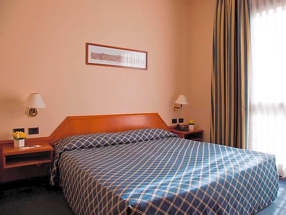 Zone Hotel