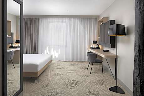 King Room - Mobility Accessible