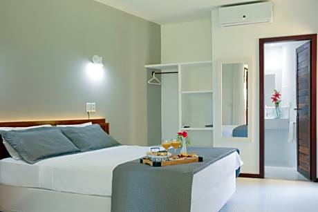 Deluxe Suite with Spa Bath