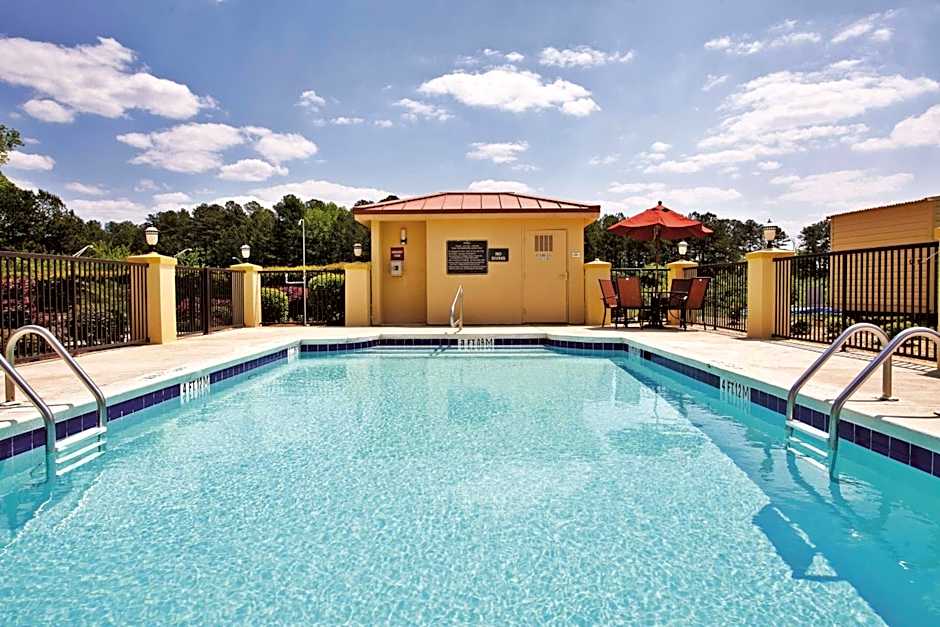 La Quinta Inn & Suites by Wyndham Lagrange / I-85