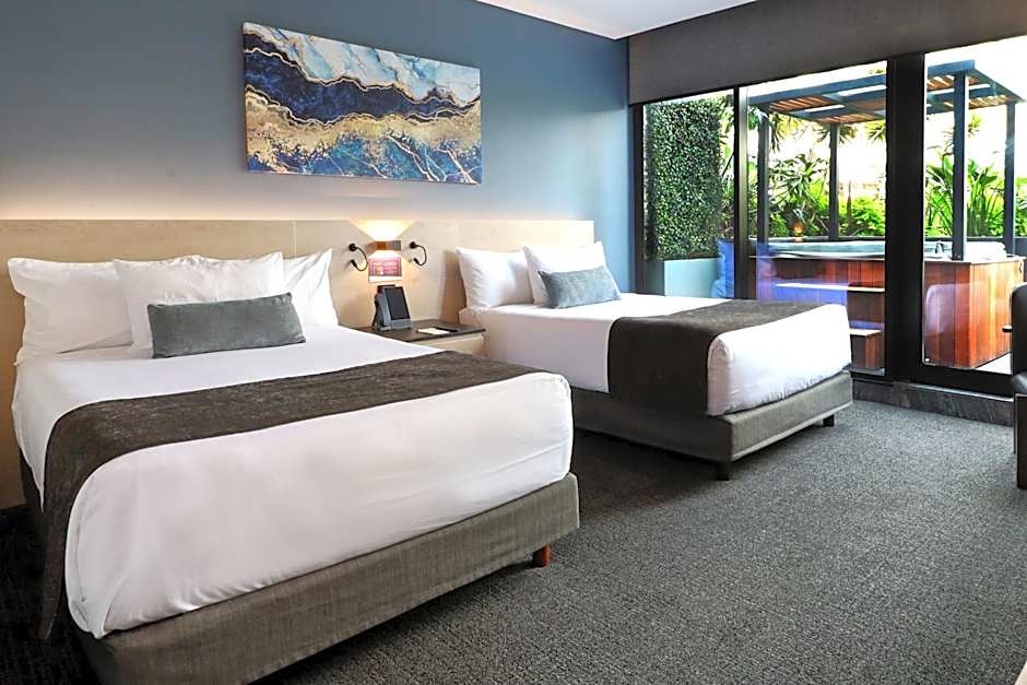 QUARTZ HOTEL & SPA