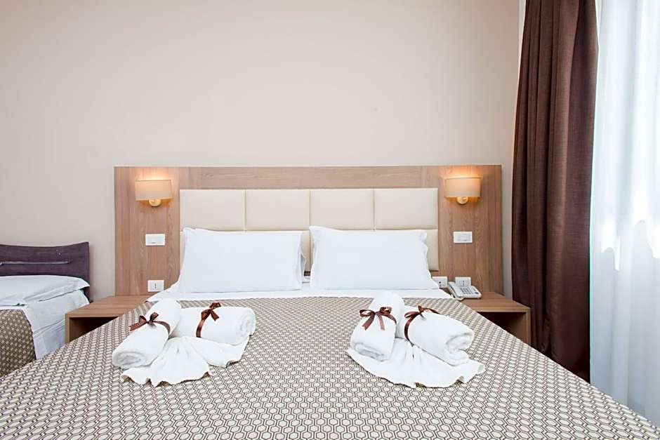 Photo 1 of 6 of Triple Room
