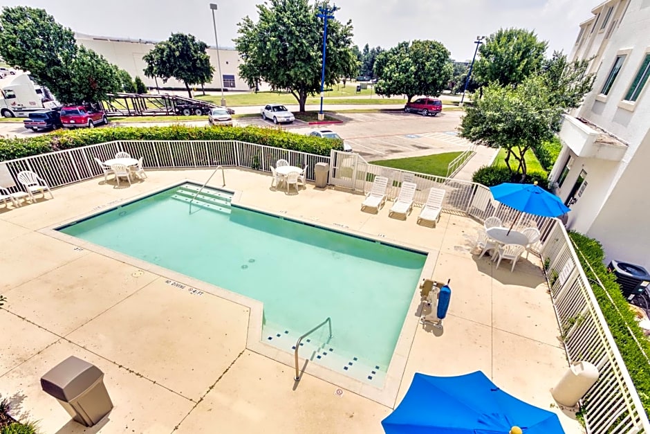 Motel 6 Dallas - Lewisville