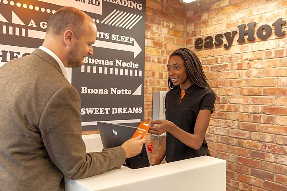 Easyhotel Reading