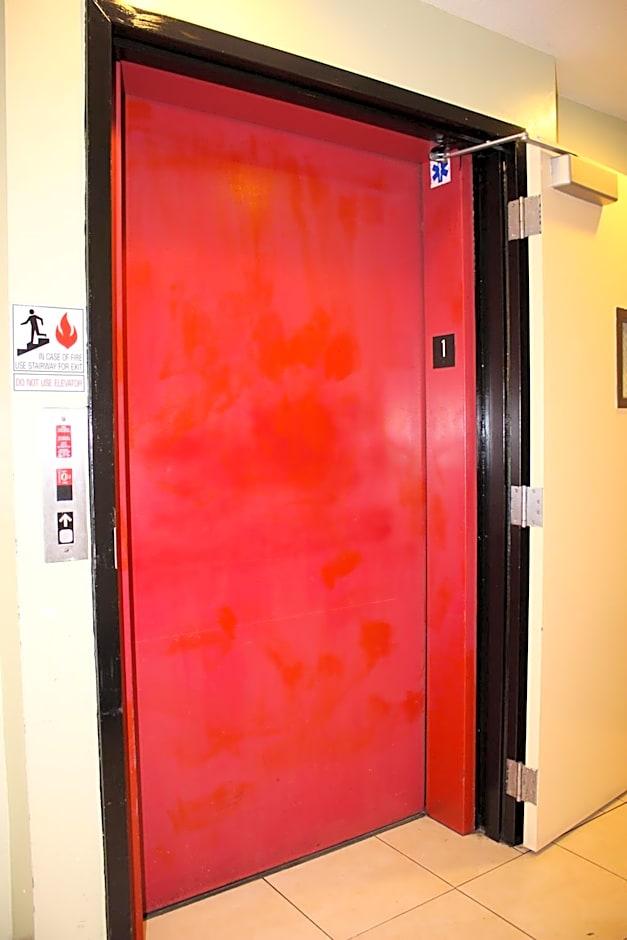 Rodeway Inn & Suites Hayward