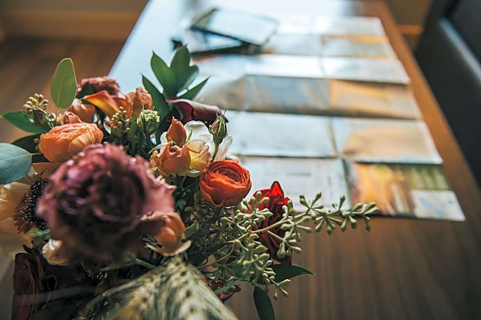 voco Saranac Lake NY - Waterfront by IHG