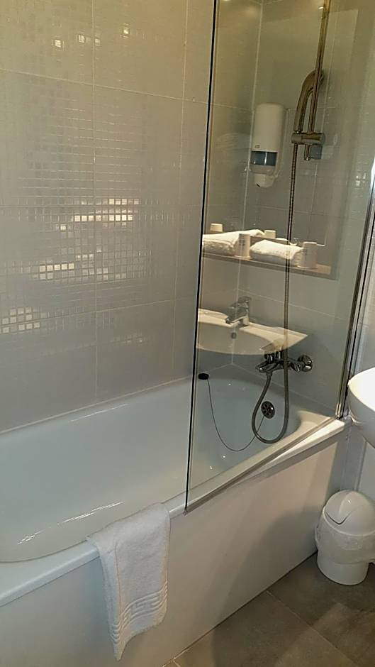 Kyriad Montargis - Amily