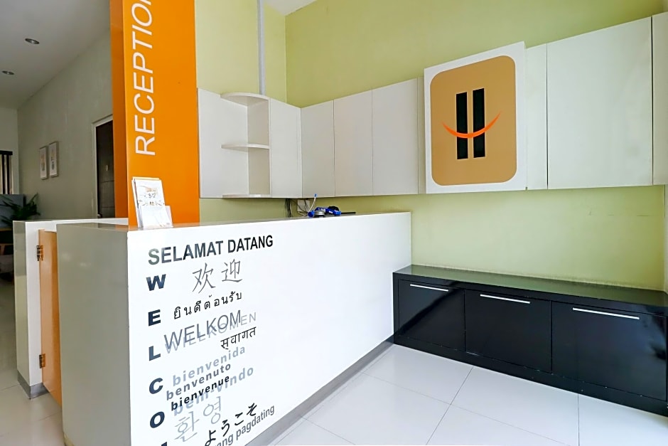 HOME Guesthouse by ZUZU