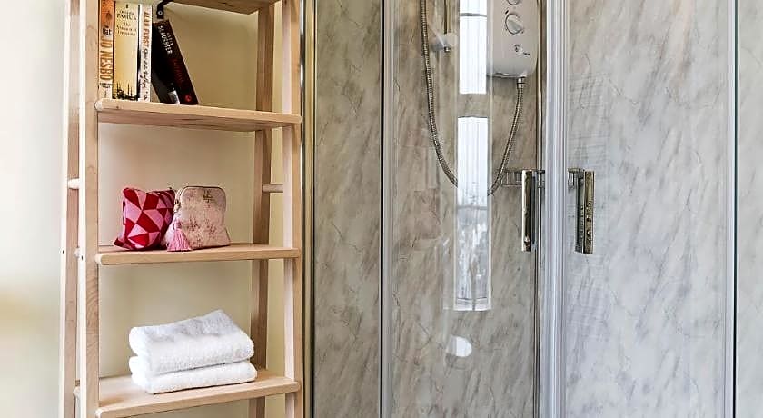 Blue Door Apartments