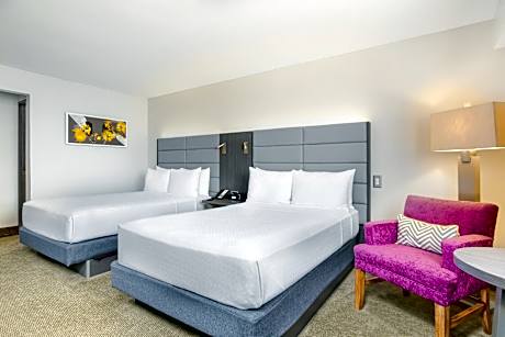 Standard Double Room with Two Double Beds - High Floor