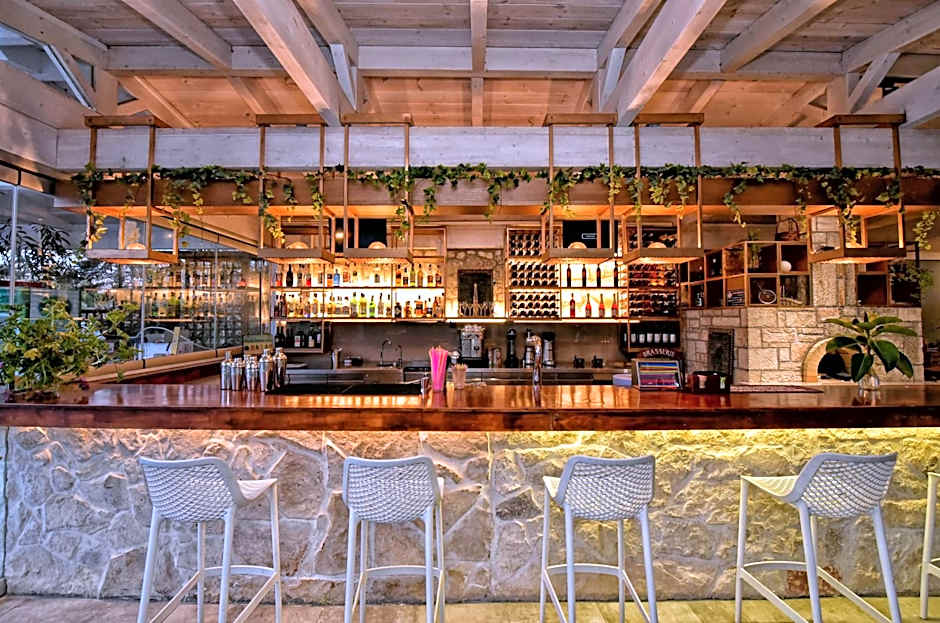 Georgia's Garden by Omilos Hotels