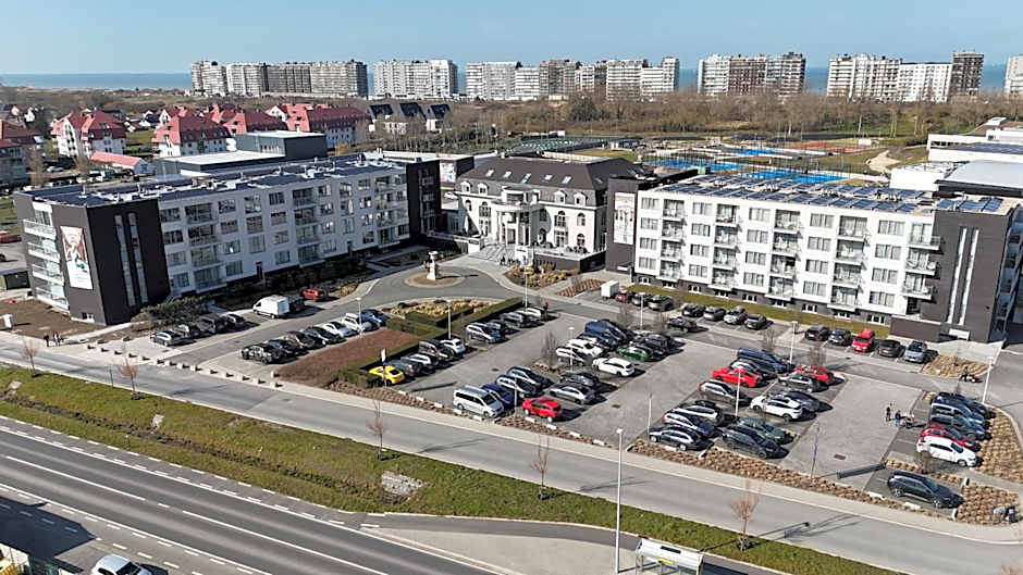 Hotel Acropolis " Op het sportiefste park van de kust "