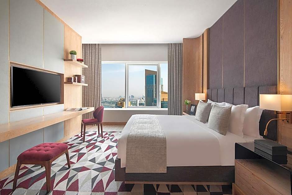 The Bentley Luxury Hotel & Suites