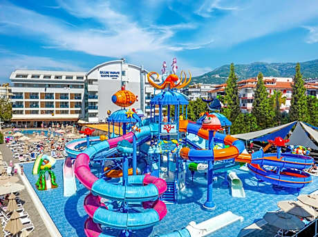 Blue Wave Suite Hotel