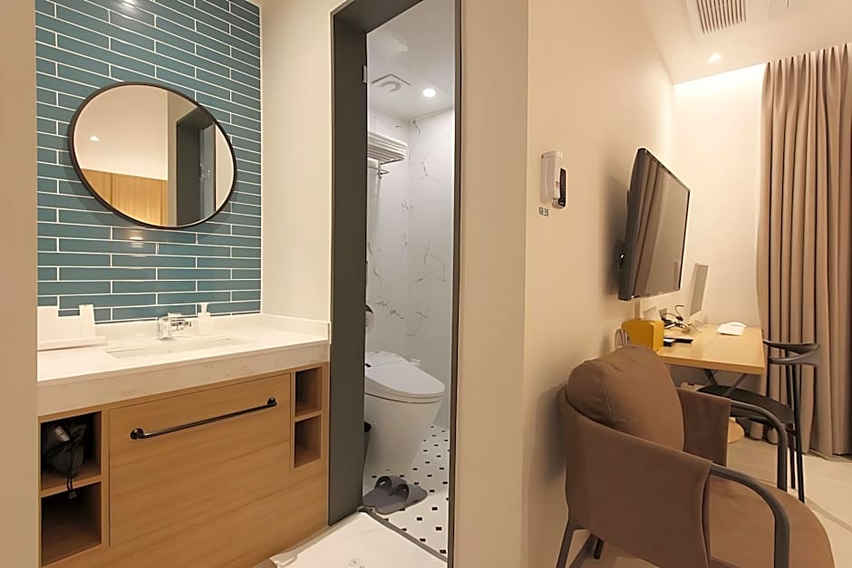 Gwangyang Seven Bricks Hotel