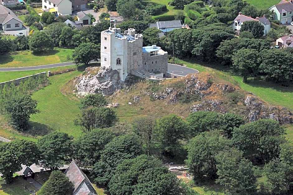 Roch Castle