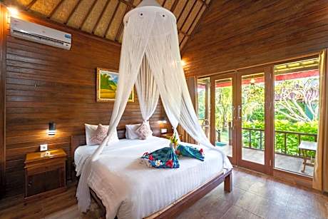 Deluxe Bungalow with Garden View