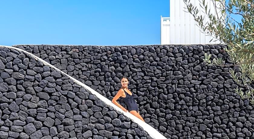 Santa Irina Luxury Sunny Lofts