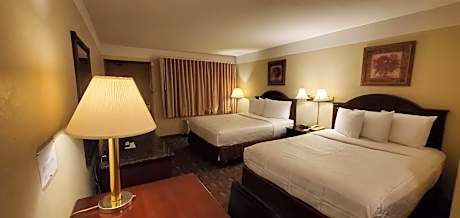2 Queen Beds Non-Smoking