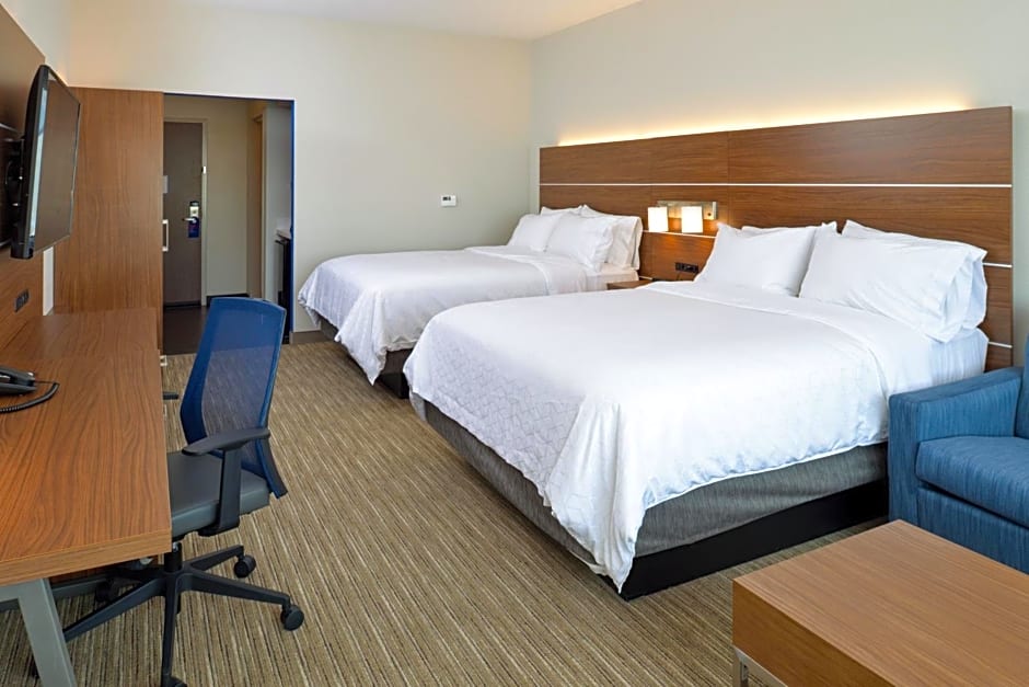 Holiday Inn Express and Suites Elko