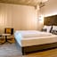 LOOM Hotel & Skybar
