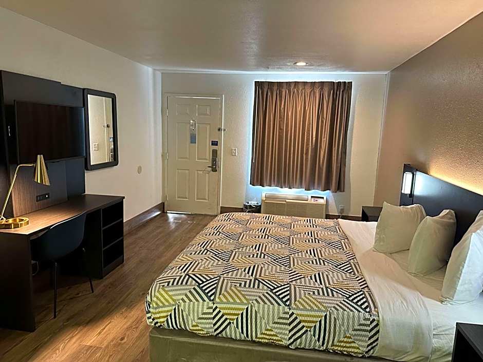 Motel 6-Pooler, GA - Savannah Airport