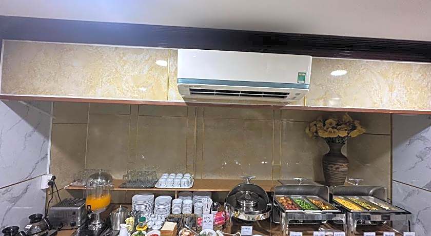 Duc Minh Saigon Airport Hotel