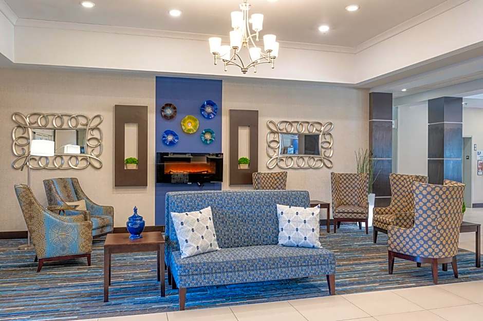 Holiday Inn Express and Suites Edwardsville By IHG