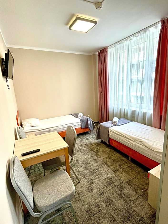 eMKa Hostel