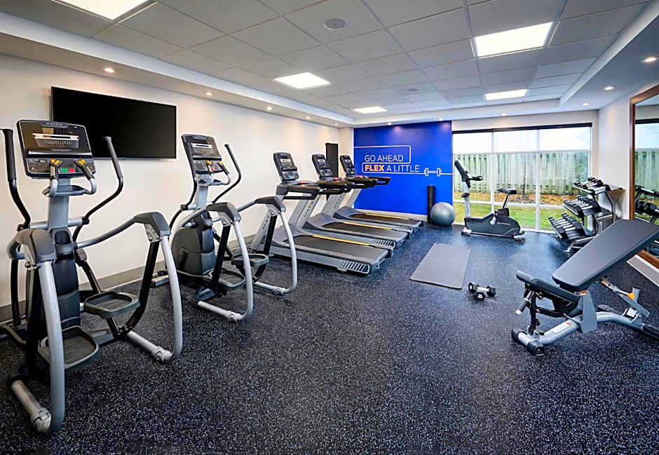 Holiday Inn Express & Suites Kitchener Southeast By IHG