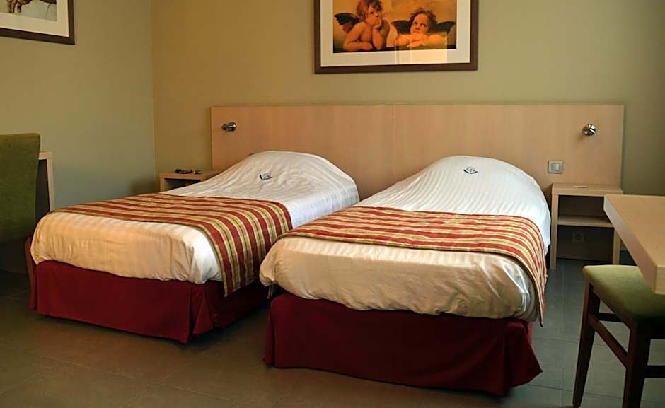 Hotel De Schacht – Genk, AL