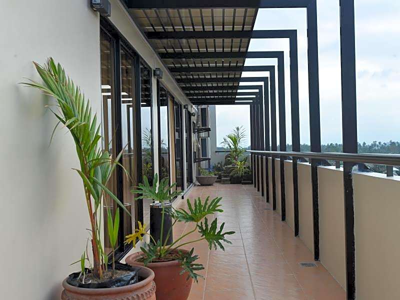 Royal Suites Condotel