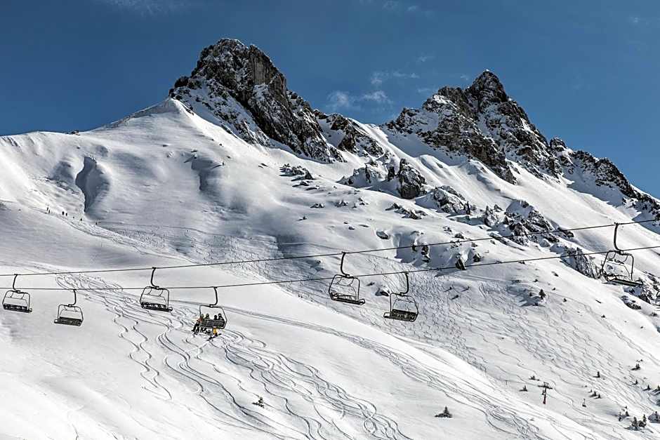 Warth52-W52 Apartments