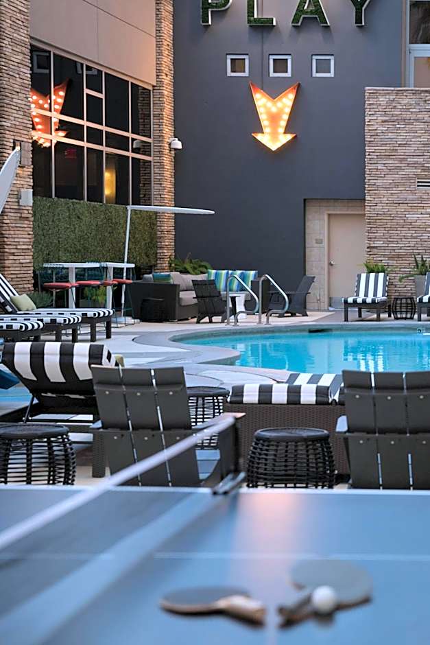 Renaissance by Marriott Las Vegas Hotel