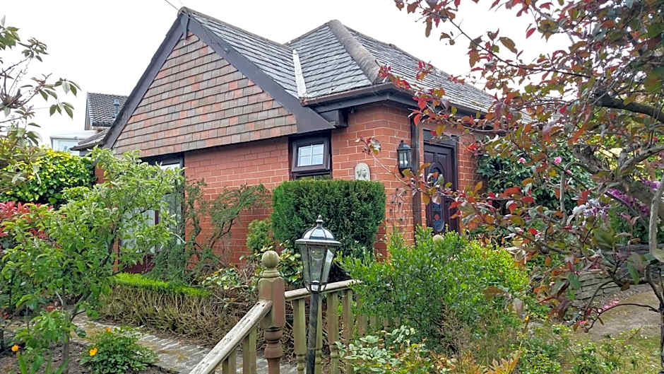 Hollingworth Lake Guest House Room Only Accommodation