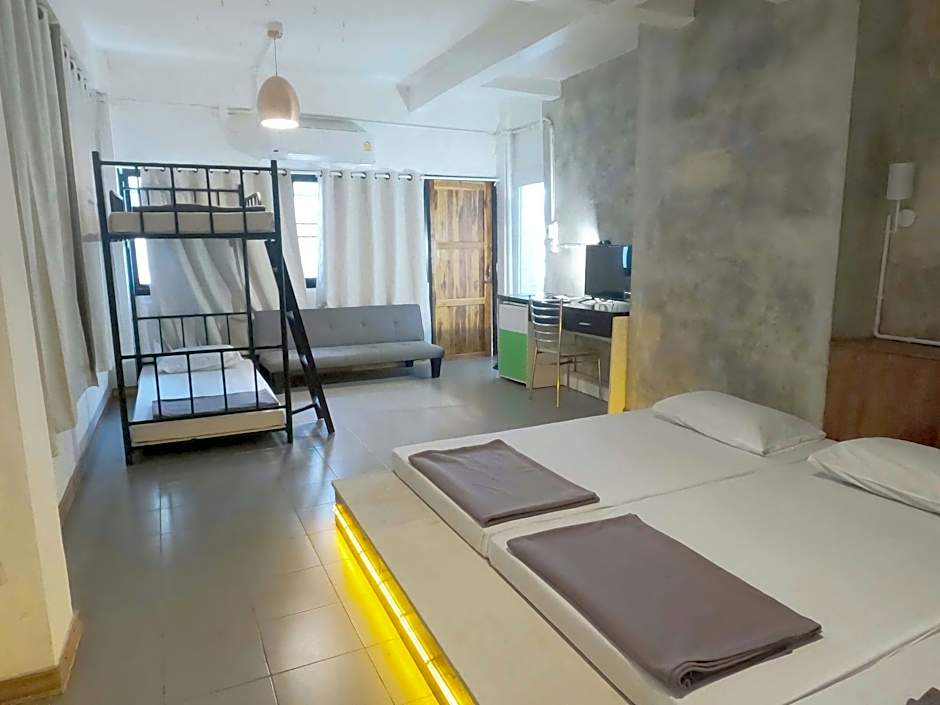 Chinawat Hotel
