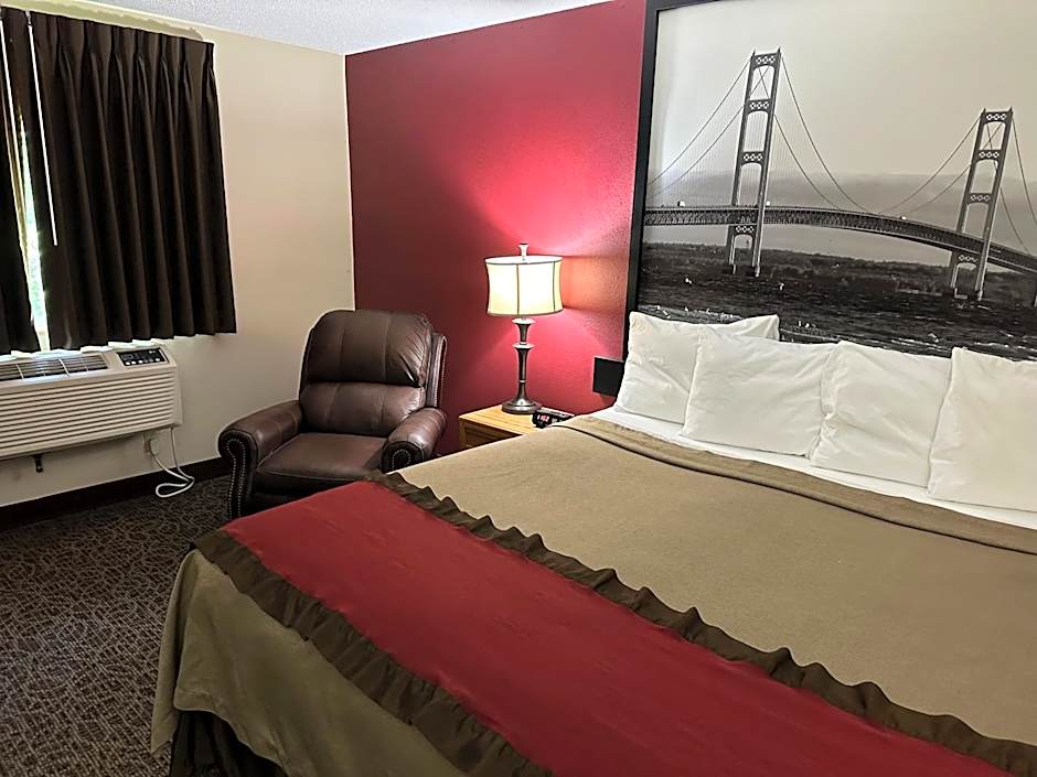 Super 8 by Wyndham West Branch