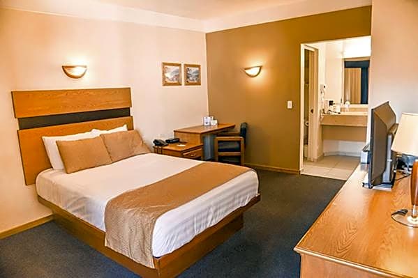 American Inn Hotel & Suites Parral