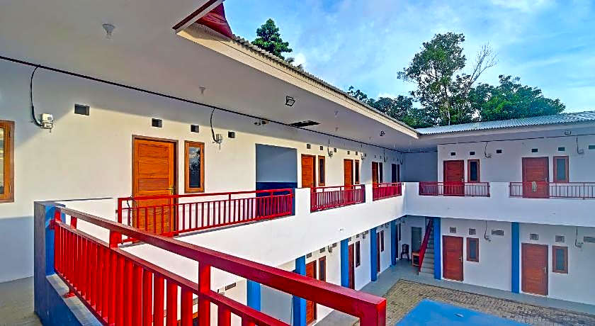 SPOT ON 91995 Cvictory Inn